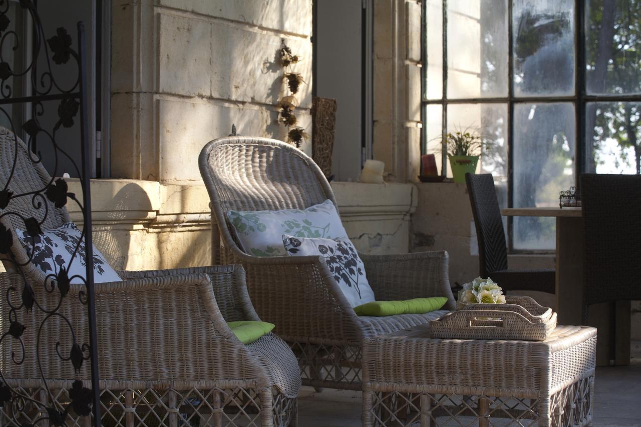 Chateau Sainte Colombe Bed and Breakfast Exteriör bild