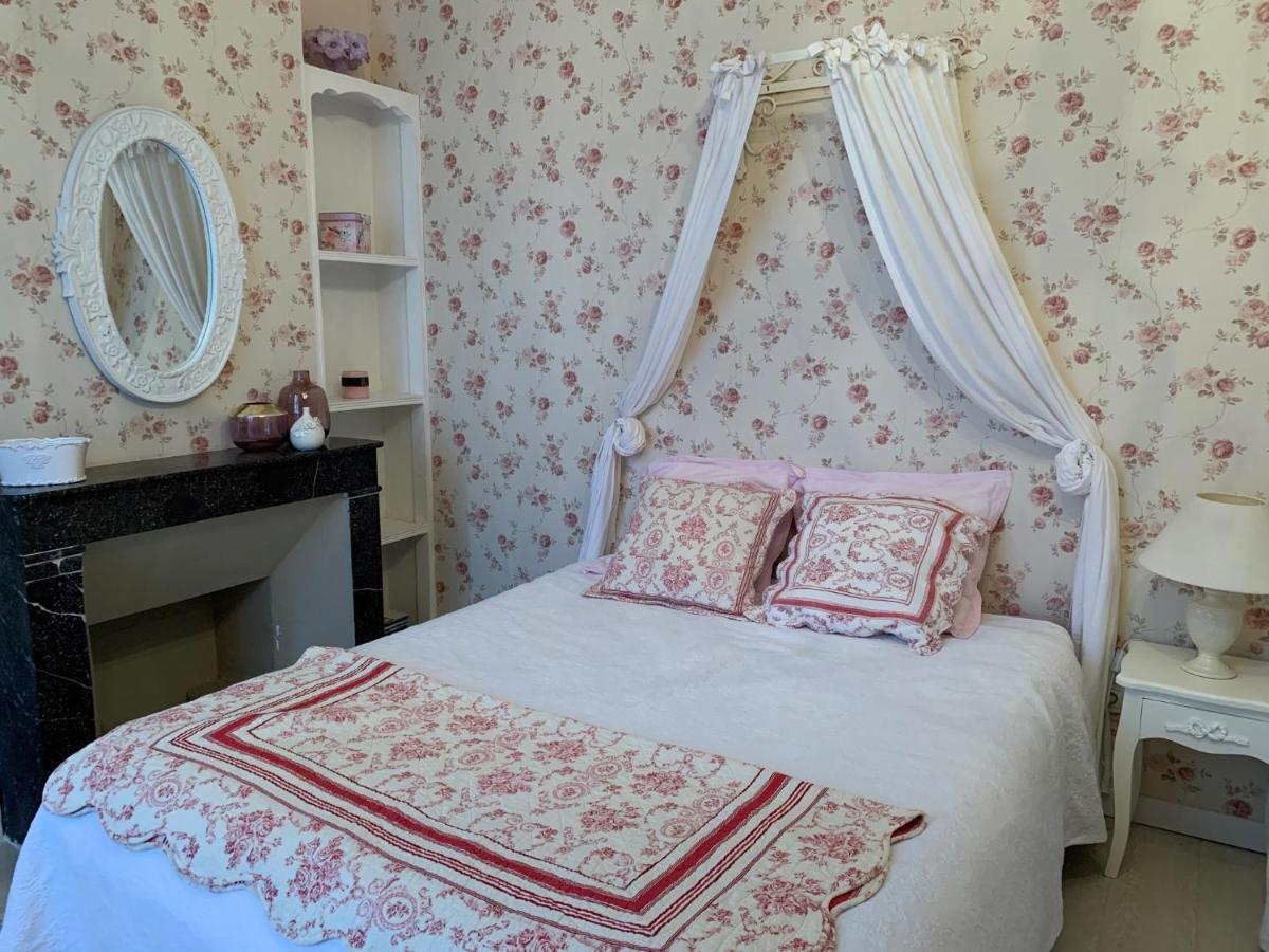 Chateau Sainte Colombe Bed and Breakfast Exteriör bild